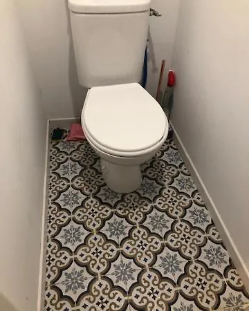Maison Et Jardin Avec Entree Independante Et Ses 2 Chats Feriehus Saint-Paimboeuf