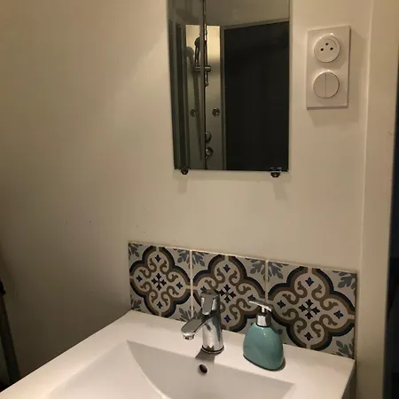 Сasa de vacaciones Maison Avec Jardin - 2 Et Entrées Distincts Et Indépendantes Saint-Paimboeuf