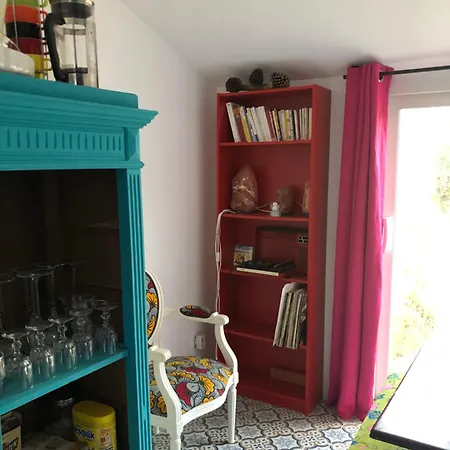 Maison Et Jardin Avec Entrée Indépendante Hébergement de vacances Saint-Paimboeuf